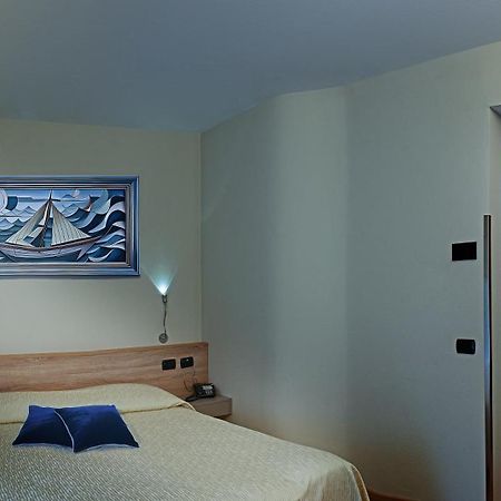 Hotel Savoia Lignano Sabbiadoro Ngoại thất bức ảnh