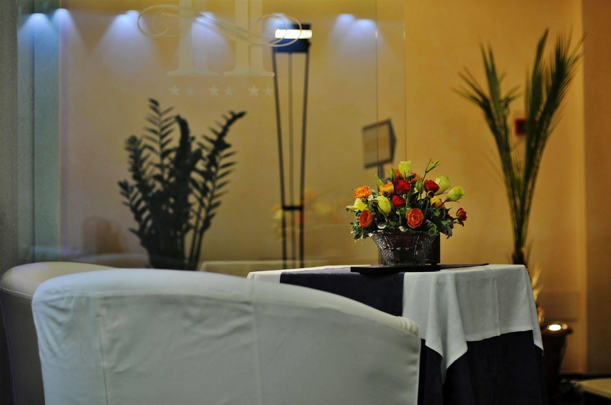 Hotel Savoia Lignano Sabbiadoro Ngoại thất bức ảnh